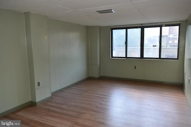 1811 Old Post Terrace, Woodbridge, VA 22191 - photo 4