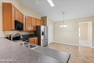 09-Kitchen