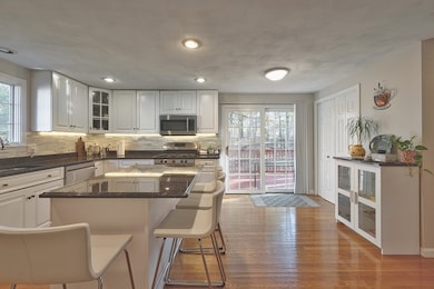 5 Old Mill Ln, Reading, MA 01867 - photo 7