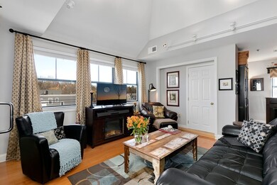 275 Cypress St unit 404, Brookline, MA 02445 - photo 5
