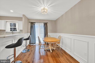 1207 Martha Greenleaf Dr, Crofton, MD 21114 - photo 5