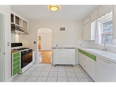 5615 NE Cesar e Chavez Blvd, Portland, OR 97211 - photo 7