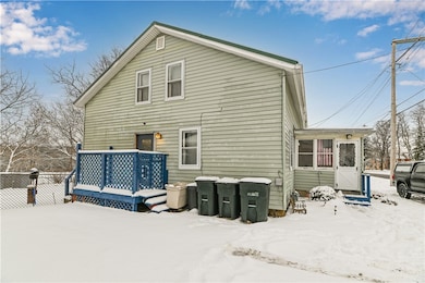 3752 Oakmount Rd, Bloomfield, NY 14469 - photo 5