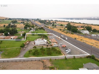 81700 Peach Tree Ln, Umatilla, OR 97882 - photo 3