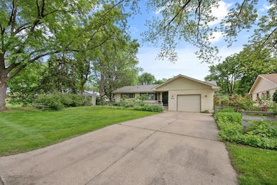 8009 40th Ave N, New Hope, MN 55427 - photo 2