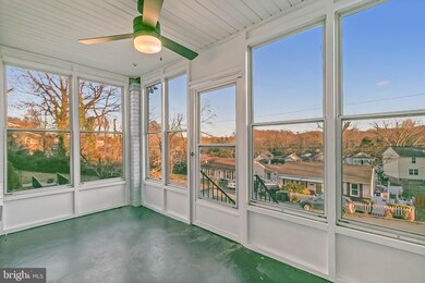 809 Glacier Ave, Capitol Heights, MD 20743 - photo 5