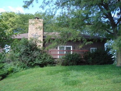 South side w/deck