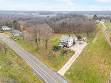 3840 Waynesburg Dr SE, Canton, OH 44707 - photo 4