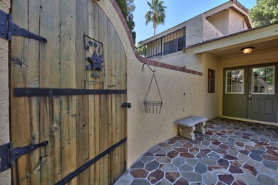 005 a Inside Gate