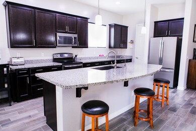 Listing_218950_Photo_2
