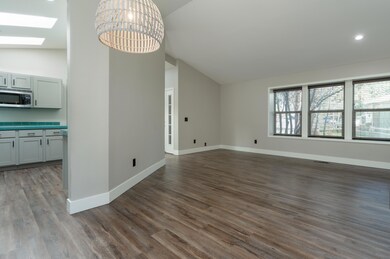 547 NE Soaring Ct, Bend, OR 97701 - photo 7