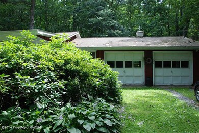 1212 Mountain View Dr, Dallas, PA 18612 - photo 2