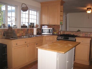 2 Lawrence St, Ashburnham, MA 01430 - photo 3