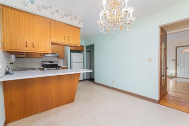 20-web-or-mls-4756 Esterbrook Rd-20