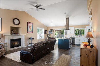 11533 10th Ave W, Everett, WA 98204 - photo 3