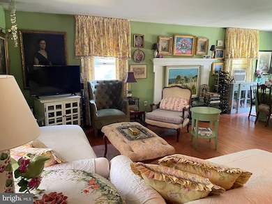 23 Gaschs Ln, Castleton, VA 22716 - photo 4