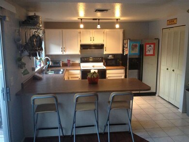 6 Kitchen