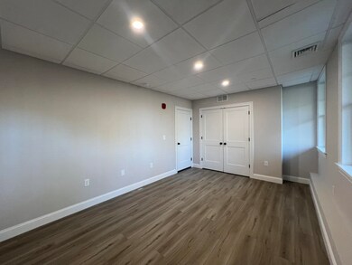 16 Juniper Ln, Portsmouth, NH 03801 - photo 5