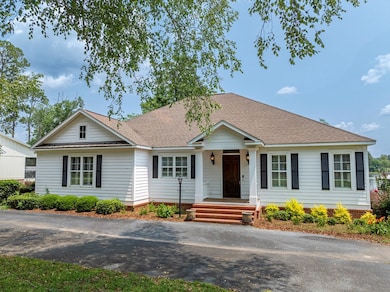 387 Smoak Bridge Cir, Warwick, GA 31796 - photo 5