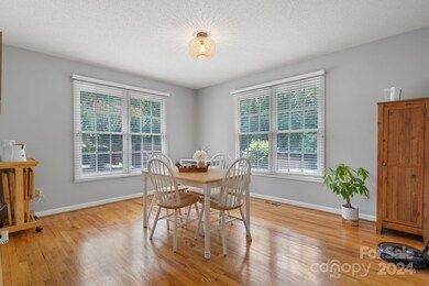 189 Millstone Dr, Statesville, NC 28625 - photo 5