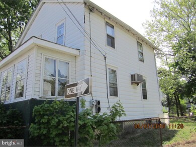 272 W Adams St, Paulsboro, NJ 08066 - photo 3