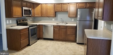 2436 Hyannis Ln, Crofton, MD 21114 - photo 3