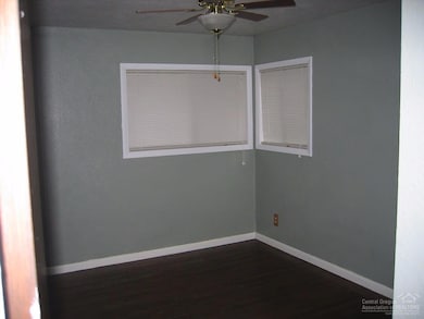 217 N Humbolt St, Canyon City, OR 97820 - photo 4