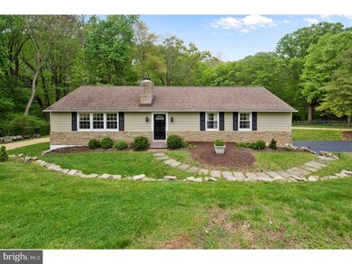 816 Crum Creek Rd, Springfield, PA 19064 - photo 2