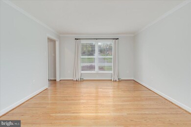 11111 Mahogany Dr, Hagerstown, MD 21742 - photo 5