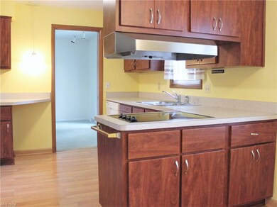 166 Hurd Rd, Aurora, OH 44202 - photo 2