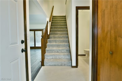 104 Diamond Way unit 104, Cortland, OH 44410 - photo 4