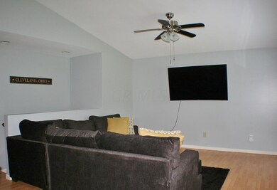 797 Royal Cir, Howard, OH 43028 - photo 3