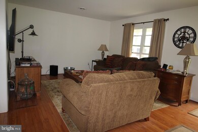12330 Old Mill Rd, Midland, VA 22728 - photo 4