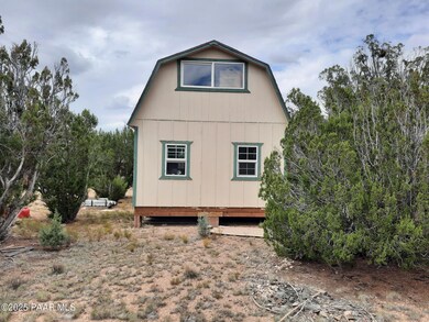34343 W Chippewa Ln, Seligman, AZ 86337 - photo 4