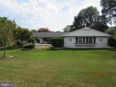 12423 Winding Ln, Bowie, MD 20715 - photo 2