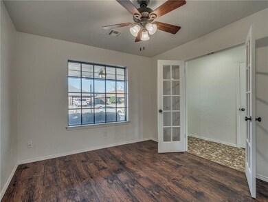 1824 Shelly Ct, Moore, OK 73160 - photo 6