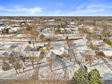 8155 N Mohawk Rd, Milwaukee, WI 53217 - photo 3