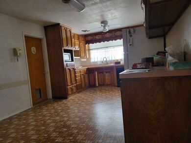 1404 Jefferson Ave, Alamogordo, NM 88310 - photo 6