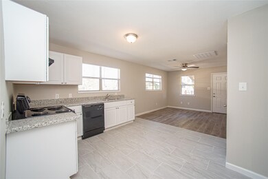 6813 Greenhurst St, Houston, TX 77091 - photo 7