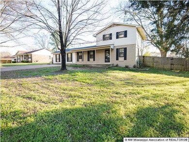 1323 Pontotoc St, Hernando, MS 38632 - photo 3