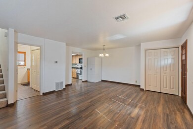 410 NE Anderson St unit C, Grants Pass, OR 97526 - photo 4