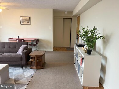 Radnor House unit 1001, Bryn Mawr, PA 19010 - photo 5