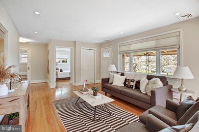 329 Heston Ave, Norristown, PA 19403 - photo 4