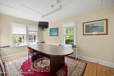 207 Maple Back room