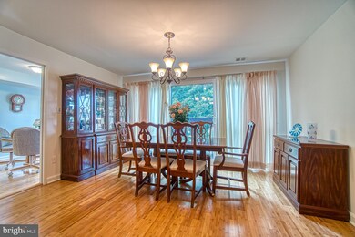 Treebrooke unit 210, Oakton, VA 22124 - photo 6