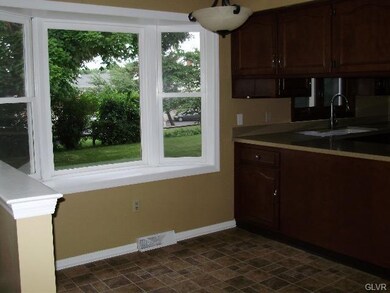 5038 Cornerstone Rd, Allentown, PA 18106 - photo 7