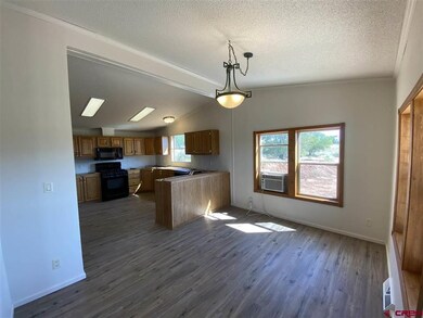 Dining room off of kitchen