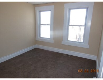 12 Olive St, Springfield, MA 01109 - photo 6