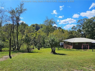 236 Buck Rd, Leon, WV 25123 - photo 7