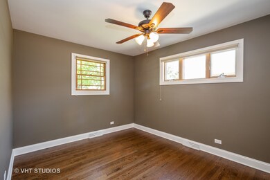 433 N Highland Ave, Elmhurst, IL 60126 - photo 2